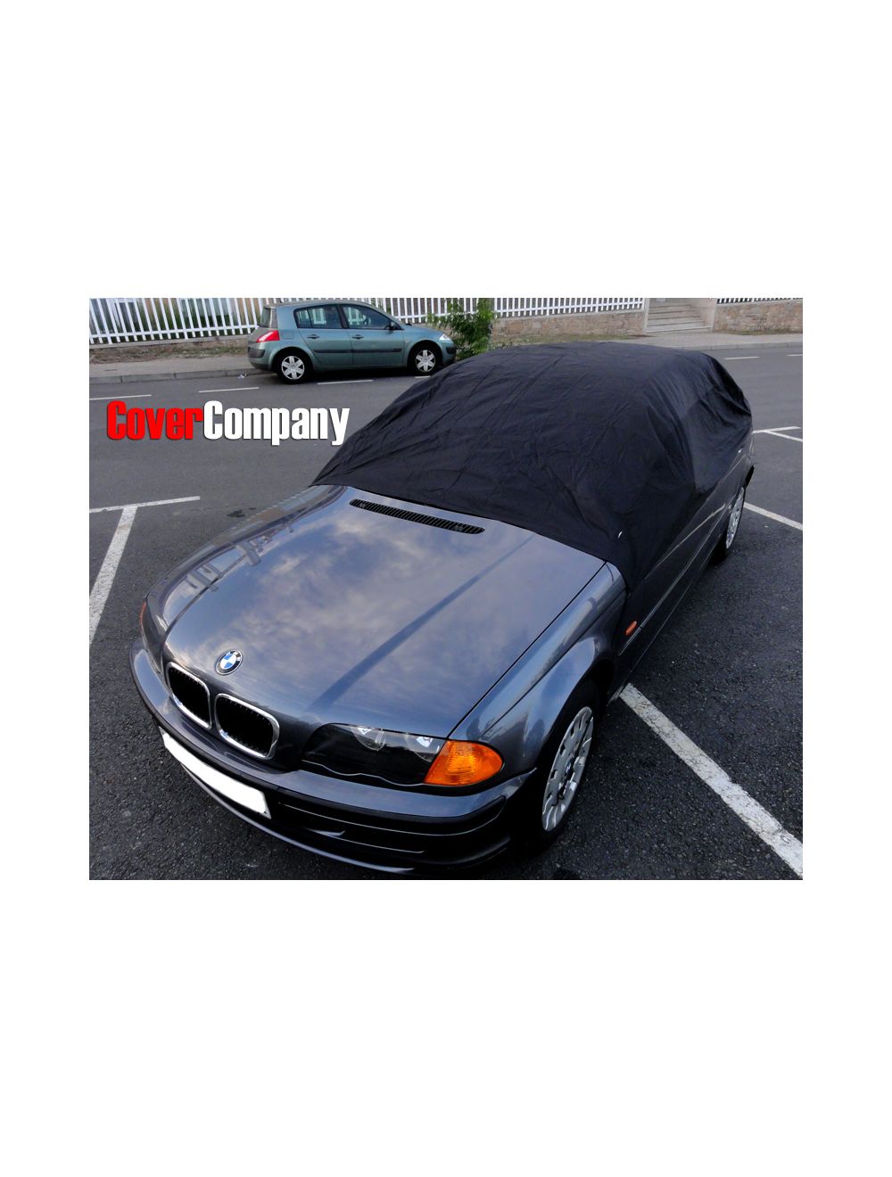 Sun protection clearance in car