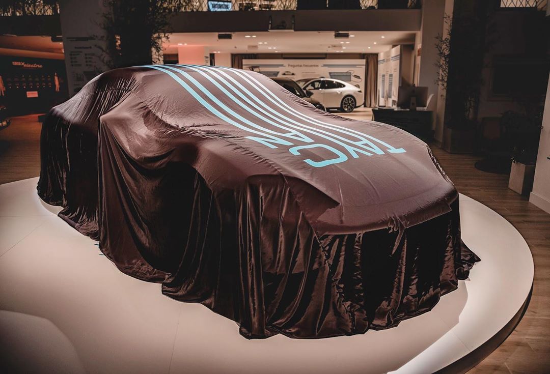 Reveal Car presentation cover Porsche Taycan