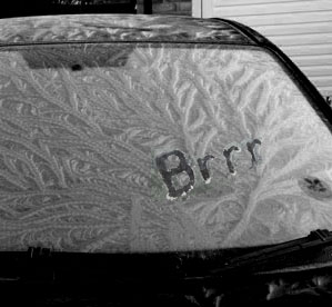 HOW TO AVOID FROZEN WINDSCREEN